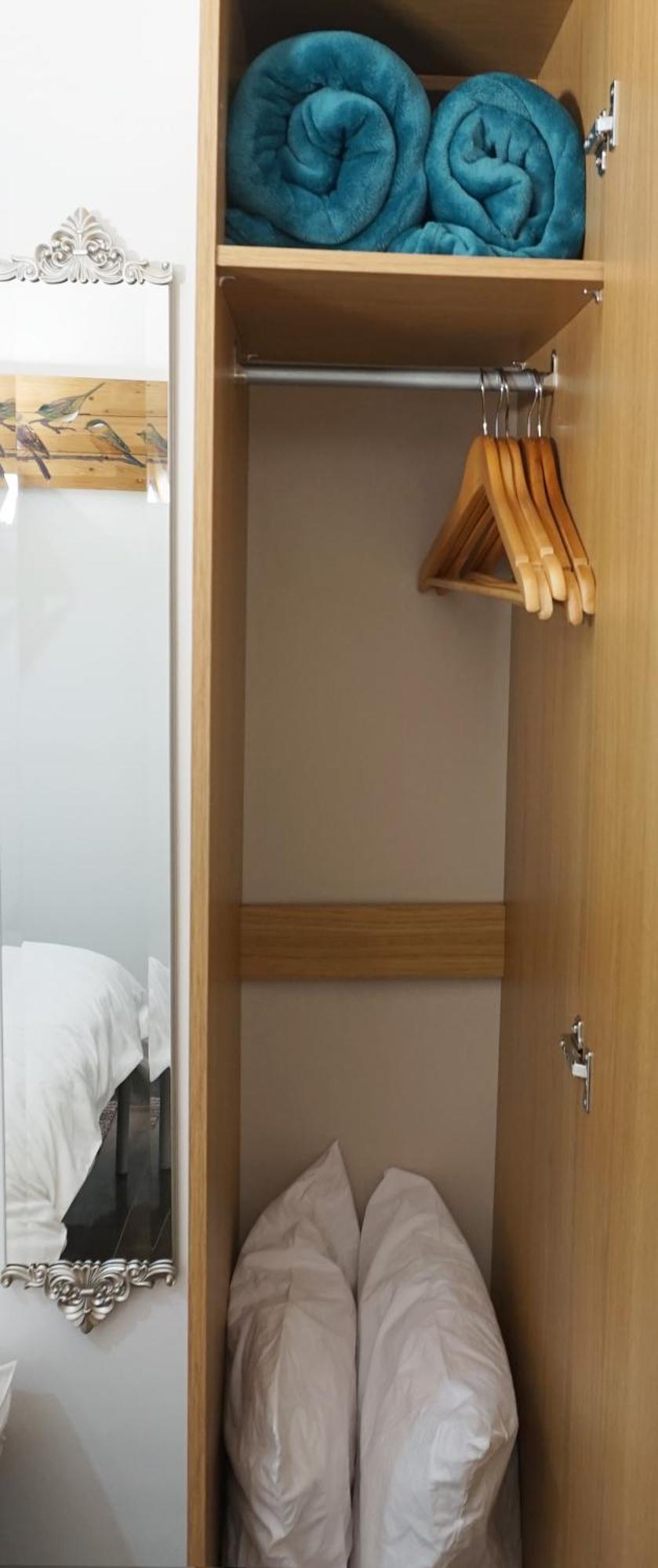 Beautiful London Home Sleeps 6, 2 Minutes To Metro Eksteriør billede