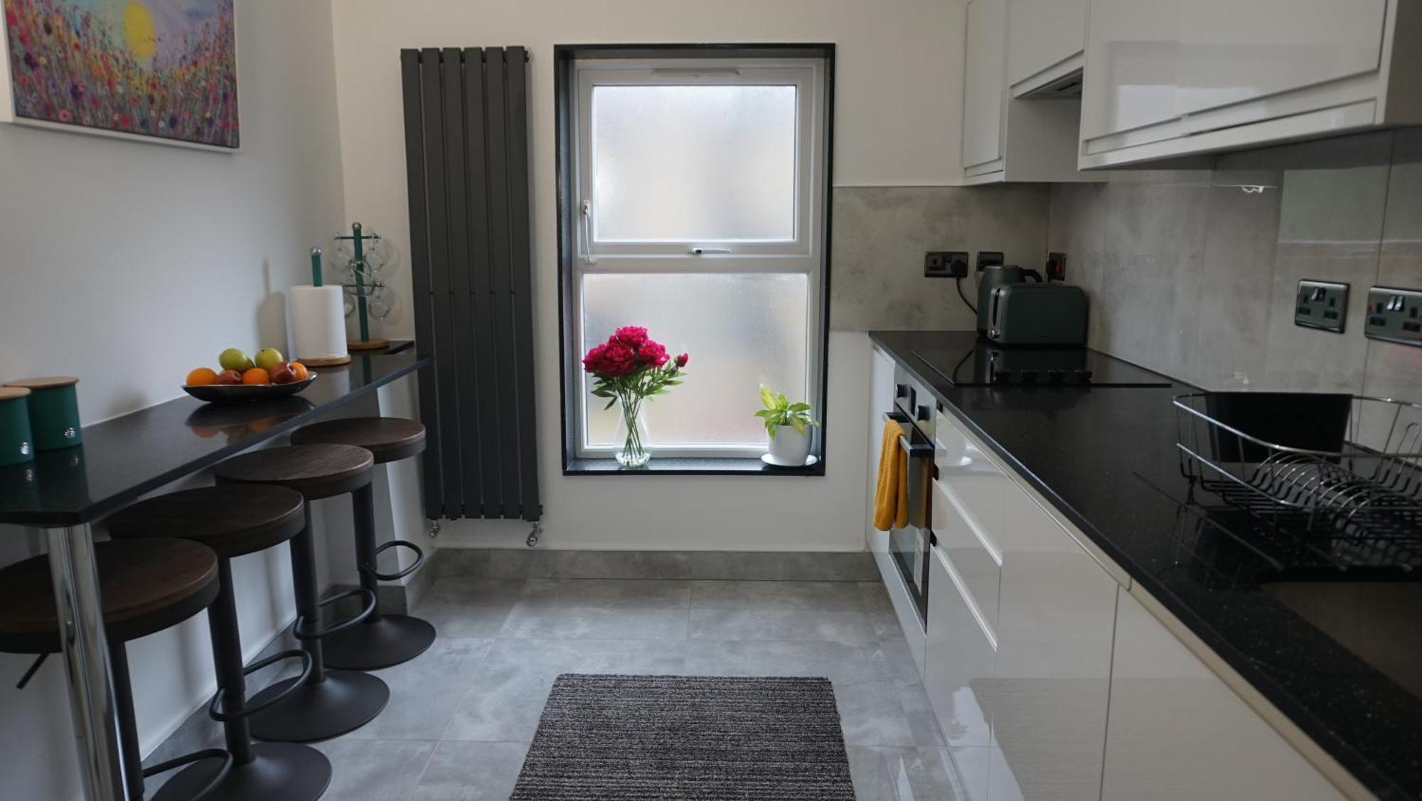 Beautiful London Home Sleeps 6, 2 Minutes To Metro Eksteriør billede